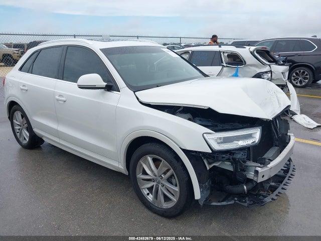 2018 AUDI Q3 WA1JCCFS2JR020943 Photo 0