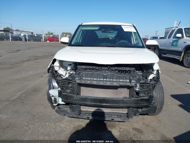KNDJ23AU3P7884485 KIA mpi nu