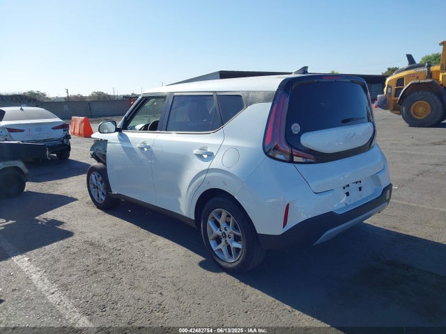 KNDJ23AU3P7884485 KIA mpi nu