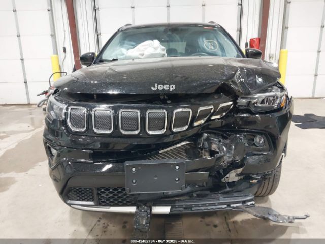 3C4NJDCB5NT223989 Jeep 2022