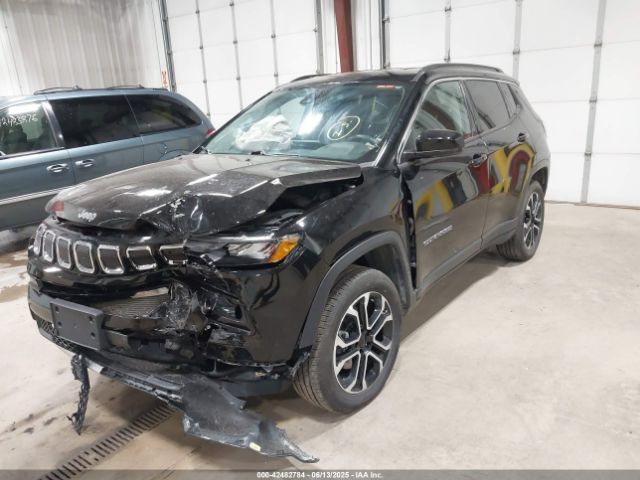 3C4NJDCB5NT223989 Jeep 2022