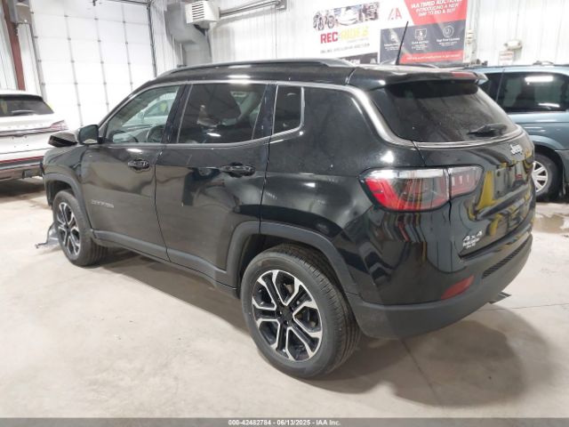 3C4NJDCB5NT223989 Jeep 2022