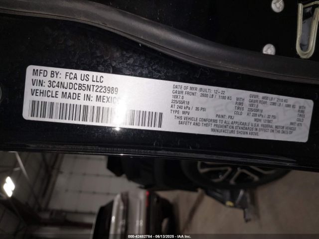3C4NJDCB5NT223989 Jeep 2022