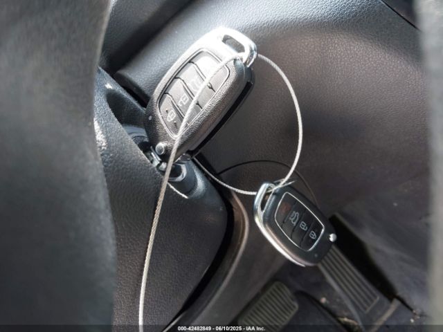 KM8J23A49HU485269 Hyundai TUCSON SE