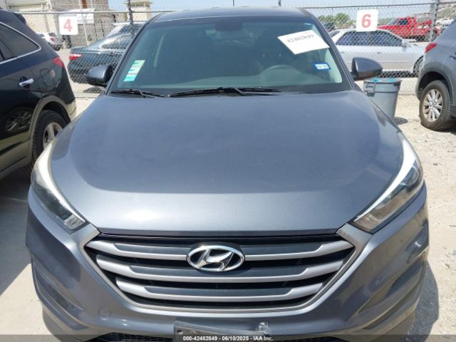 KM8J23A49HU485269 Hyundai TUCSON SE