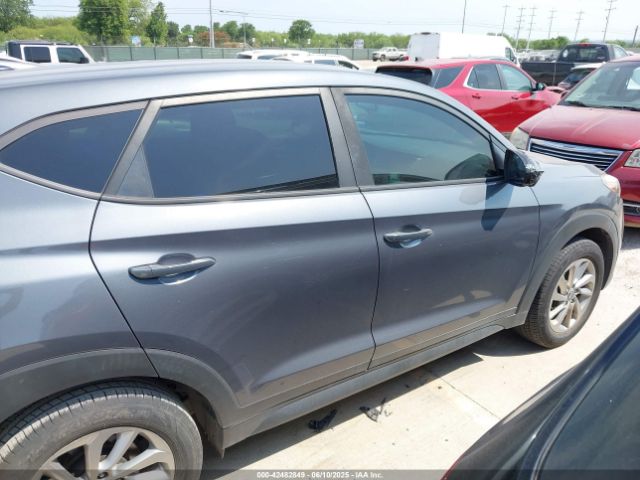 KM8J23A49HU485269 Hyundai TUCSON SE