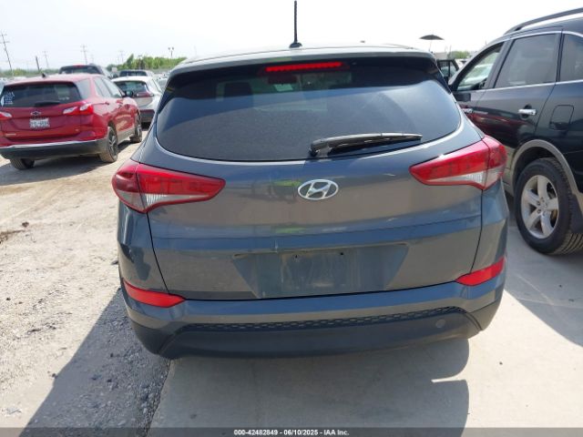 KM8J23A49HU485269 Hyundai TUCSON SE
