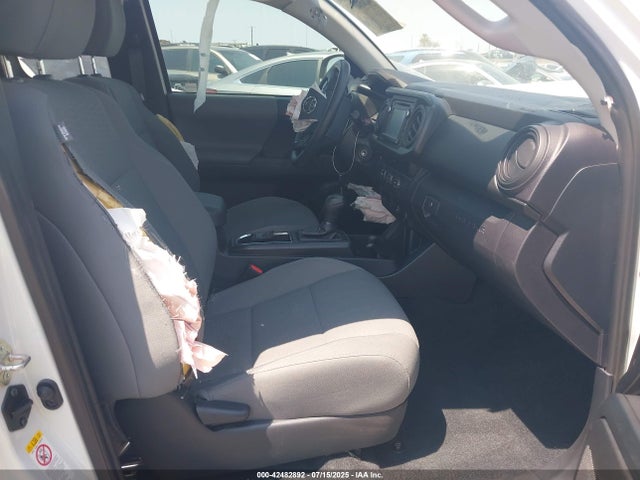 5TFRX5GN3KX139213 Toyota 2tr-fe