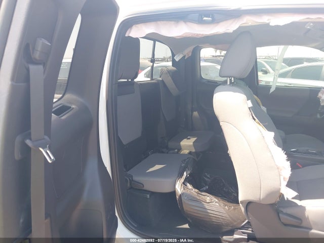 5TFRX5GN3KX139213 Toyota 2tr-fe