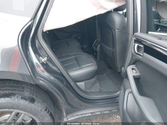 2020 PORSCHE MACAN WP1AB2A5XLLB33063 Photo 7