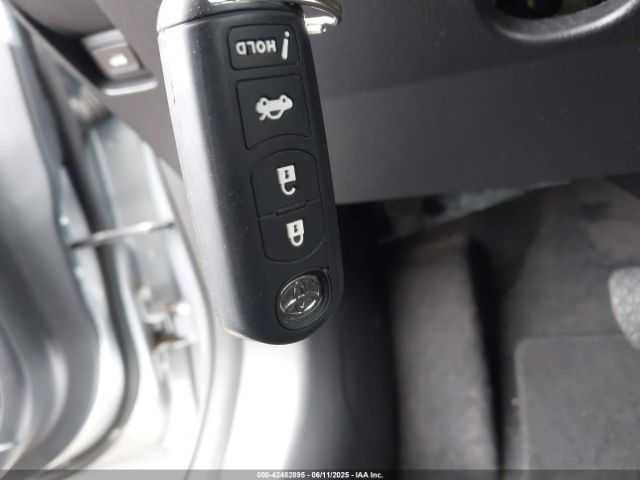 2019 TOYOTA YARIS 3MYDLBYV8KY523698 Photo 10