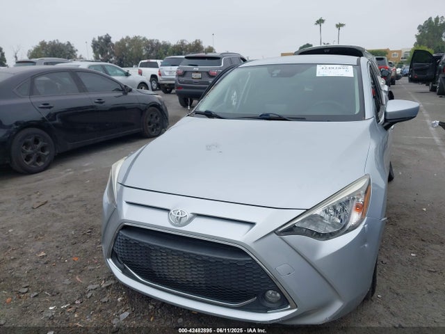 3MYDLBYV8KY523698 Toyota p5v