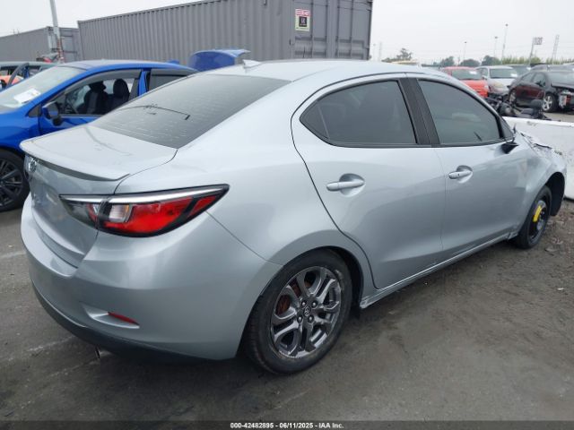 2019 TOYOTA YARIS 3MYDLBYV8KY523698 Photo 3