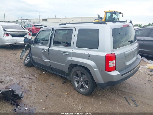 2015 JEEP PATRIOT 1C4NJPFA8FD398104 Photo 2