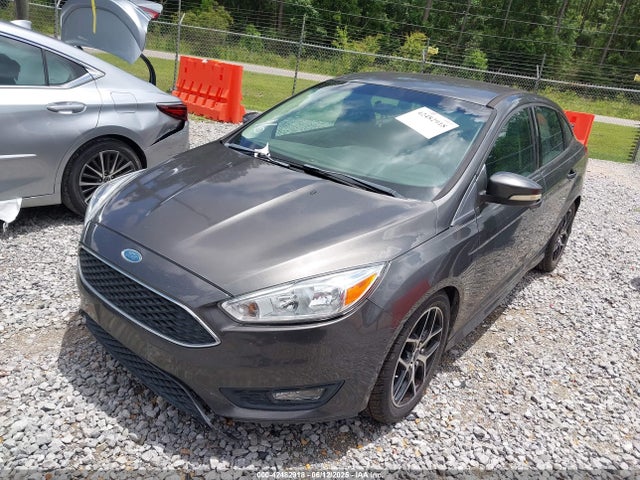 Ford Focus 2016 1FADP3F2XGL279785 Image 2