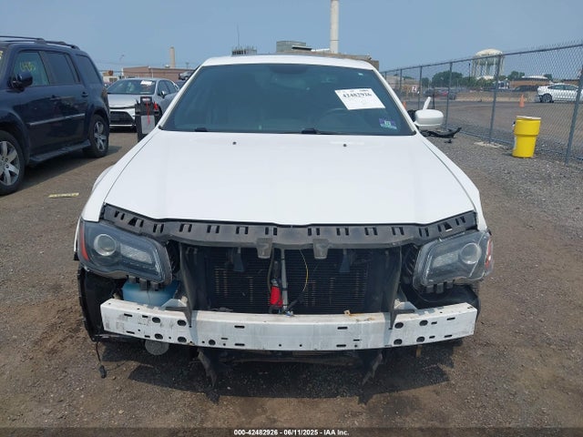 Chrysler 300 2014 2C3CCABG0EH286444 Image 11