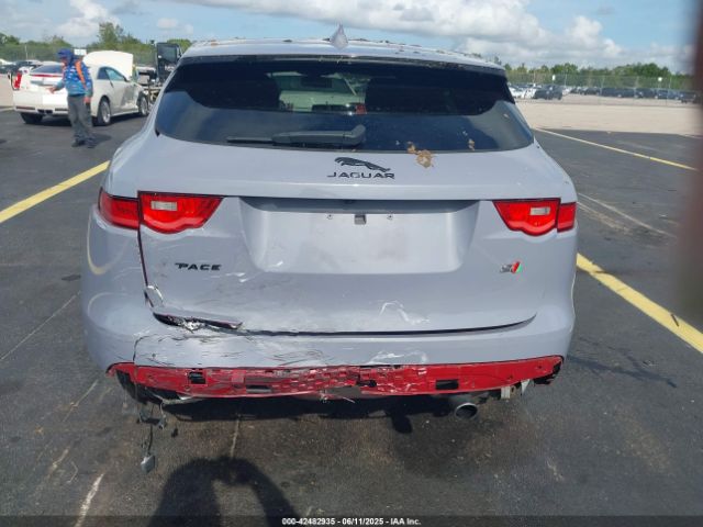 2017 JAGUAR F-PACE SADCM2BV5HA074529 Photo 5