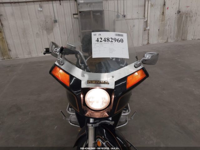 1982 HONDA GL1100 1HFSC0211CA210097 Photo 4