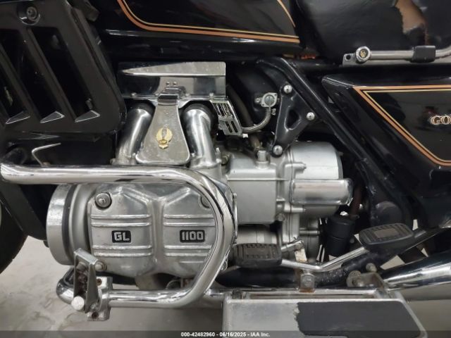 1982 HONDA GL1100 1HFSC0211CA210097 Photo 8