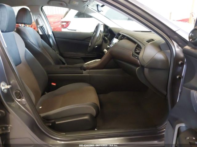2019 HONDA INSIGHT 19XZE4F50KE023663 Photo 4
