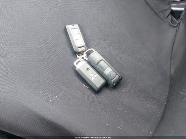 2010 MITSUBISHI OUTLANDER JA4JT5AX8AZ012070 Photo 10