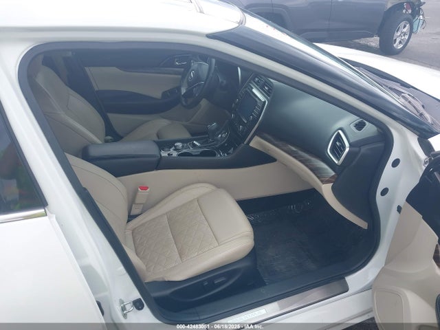 Nissan 2017 2017 1N4AA6AP2HC417765 Image 5