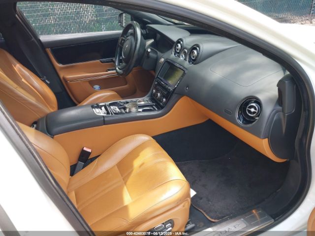 2014 JAGUAR XJ SAJWA2EK8EMV67443 Photo 4