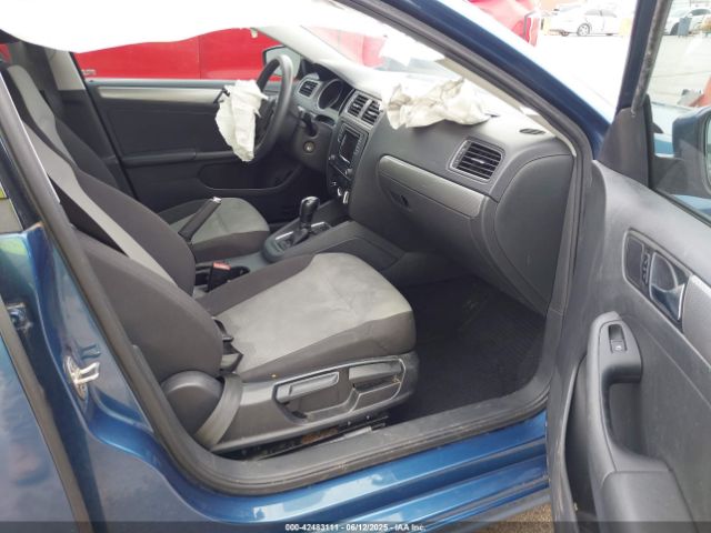 2018 VOLKSWAGEN JETTA 3VW2B7AJ6JM238921 Photo 4