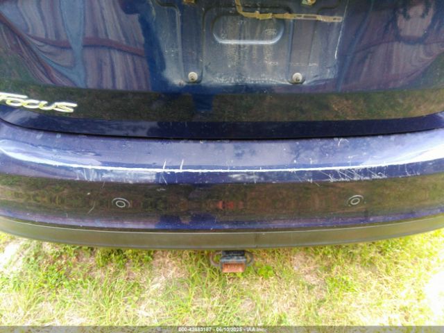 1FADP3M2XHL214293 Ford FOCUS SEL