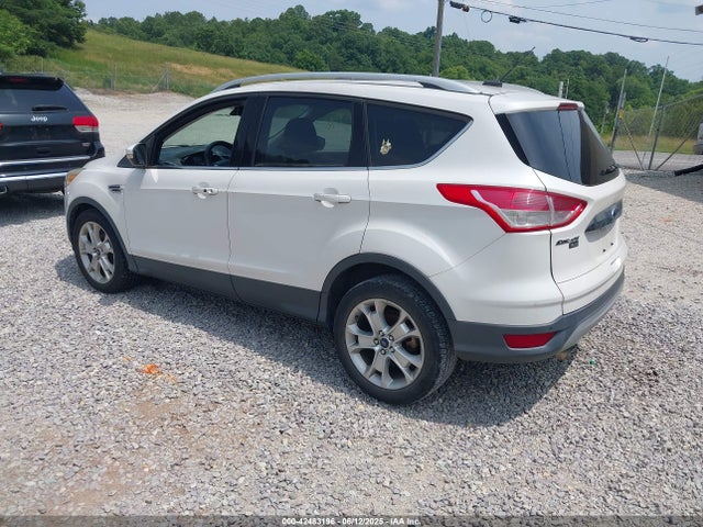 1FMCU0JX2FUC03241 Ford Escape Titanium
