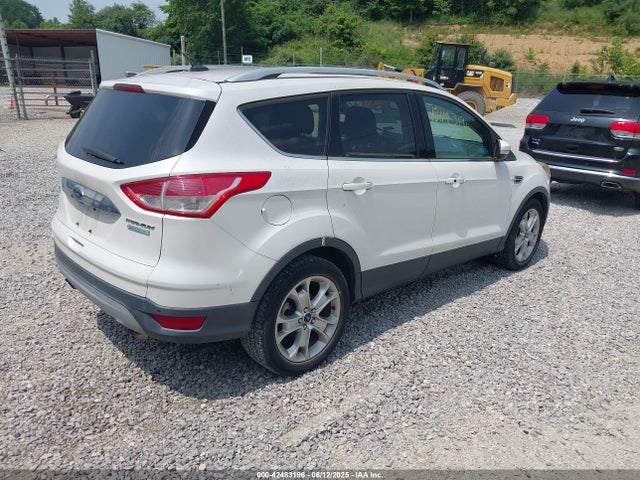 1FMCU0JX2FUC03241 Ford Escape Titanium