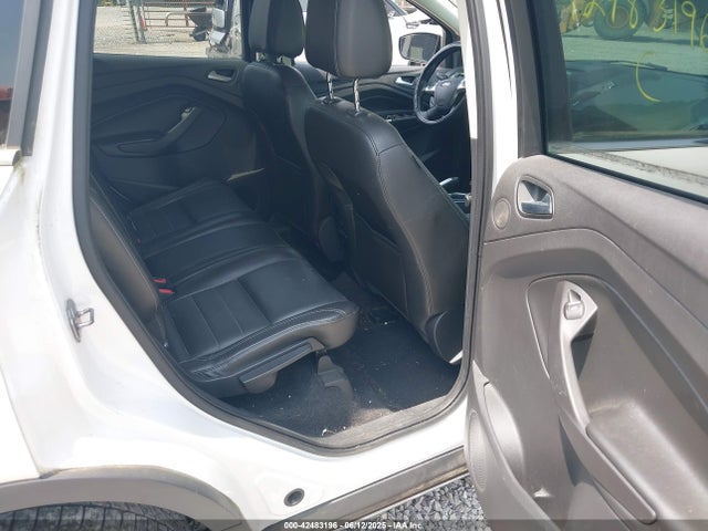 1FMCU0JX2FUC03241 Ford Escape Titanium