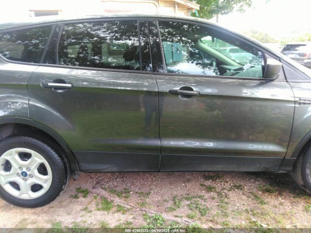 1FMCU0F73KUC25400 Ford ESCAPE S