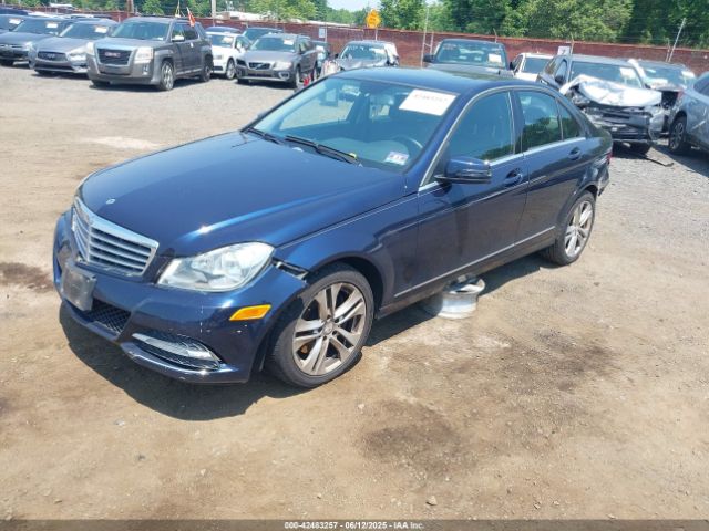 2013 MERCEDES-BENZ C 300 WDDGF8AB0DR253144 Photo 1
