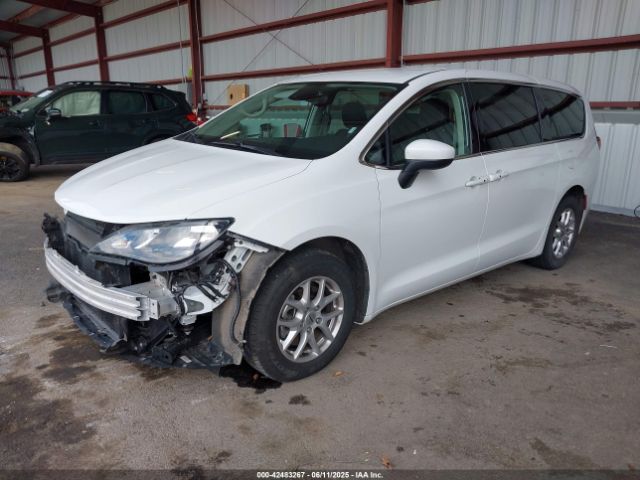 2023 CHRYSLER VOYAGER 2C4RC1CG8PR535557 Photo 1