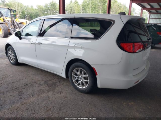 2023 CHRYSLER VOYAGER 2C4RC1CG8PR535557 Photo 2