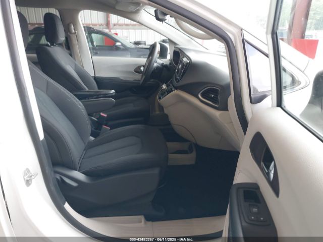 2023 CHRYSLER VOYAGER 2C4RC1CG8PR535557 Photo 4