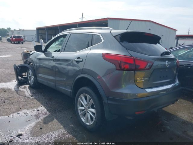 2018 NISSAN ROGUE SPORT JN1BJ1CP3JW195386 Photo 2