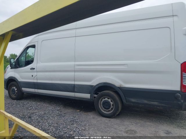 1FTBR3X89RKA14329 Ford Transit-250 Cargo Van