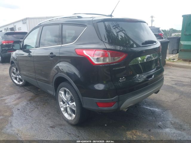 1FMCU9J95EUA89174 Ford Escape Titanium