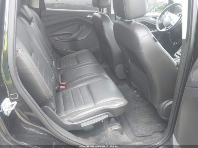 1FMCU9J95EUA89174 Ford Escape Titanium