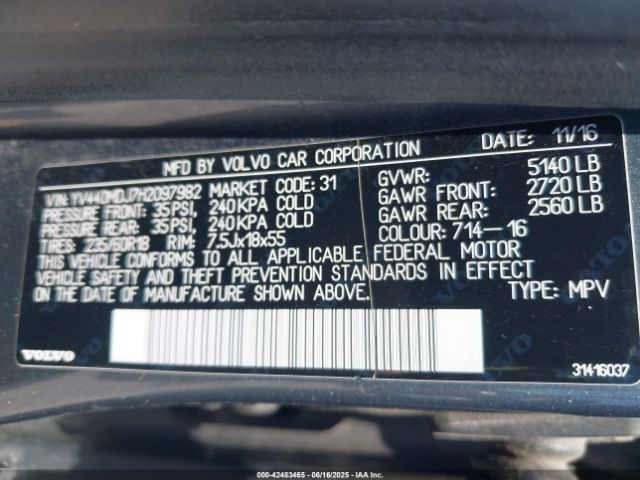2017 VOLVO XC60 YV440MDJ7H2097982 Photo 8