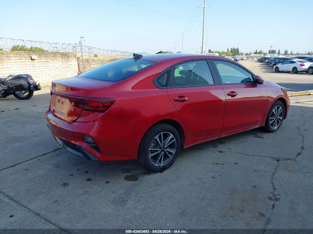 42483493 :رقم المزاد ، 3KPF24AD6RE835781 vin ، 2024 Kia Forte Lxs مزاد بيع