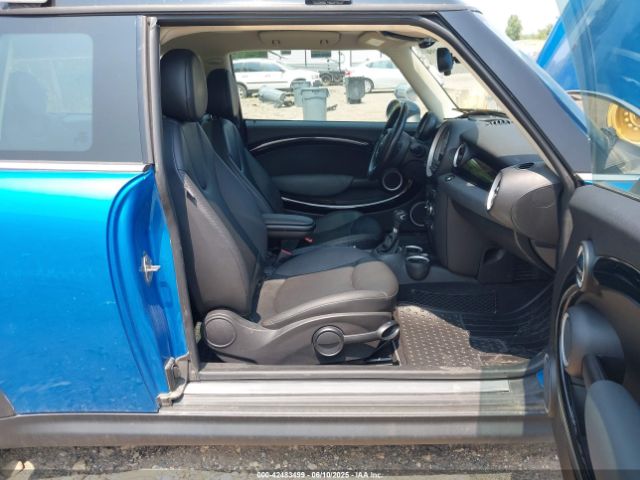2012 MINI COOPER CLUBMAN WMWZF3C57CT189793 Photo 4