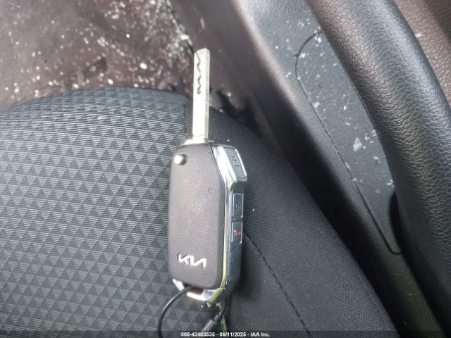 KNDJ23AU7P7210968 KIA SOUL LX