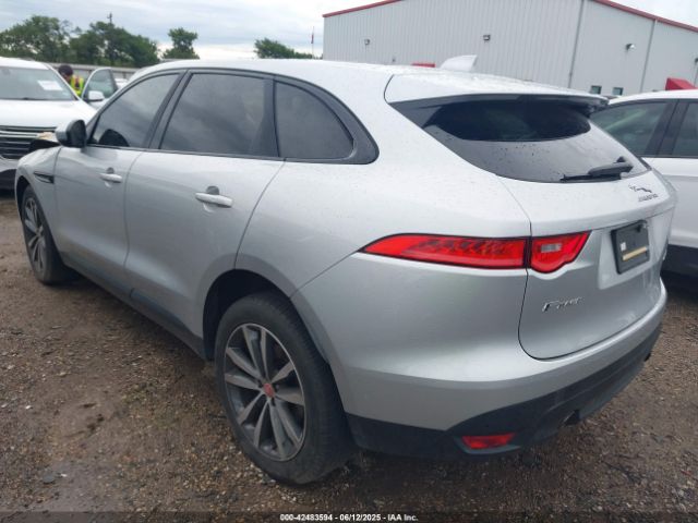 2018 JAGUAR F-PACE SADCK2FX3JA324583 Photo 2