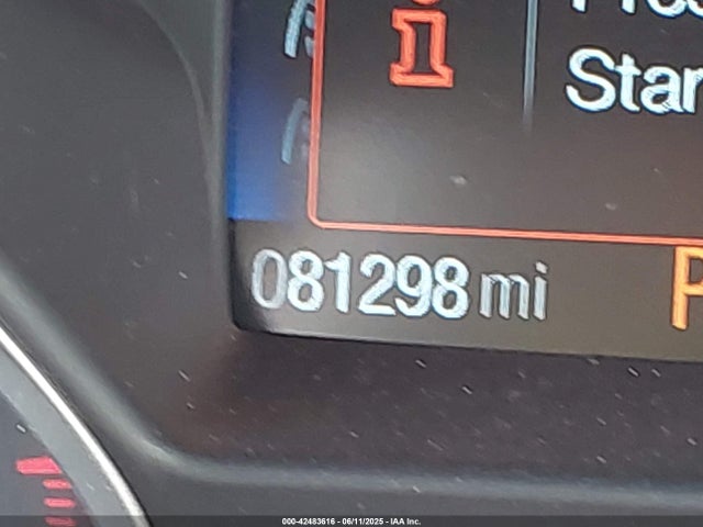1FMCU9J91KUB71303 Ford Escape Titanium