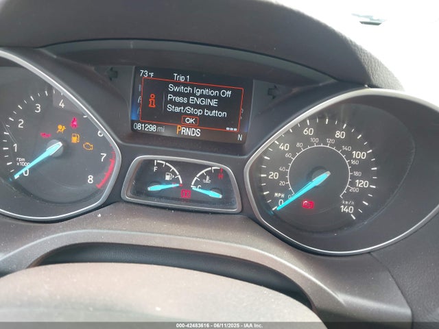 1FMCU9J91KUB71303 Ford Escape Titanium