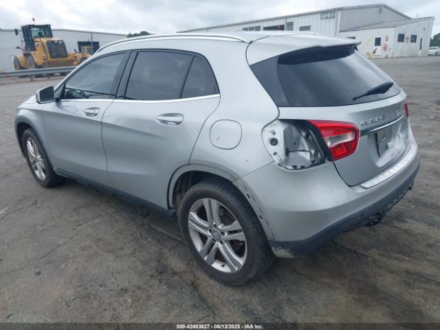2015 MERCEDES-BENZ GLA 250 WDCTG4GB5FJ176997 Photo 2