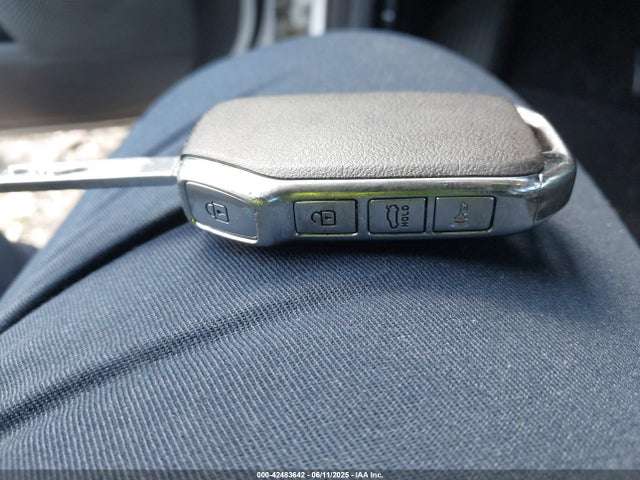 3KPF24AD0KE108755 KIA mpi nu
